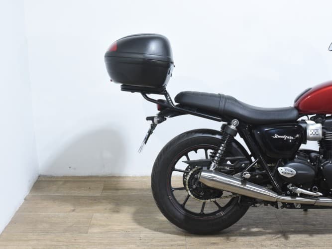 Comprar TRIUMPH STREET TWIN (TOP CASE) 2018 de segunda mano TRIUMPH STREET TWIN (TOP CASE) 2018 de segunda mano