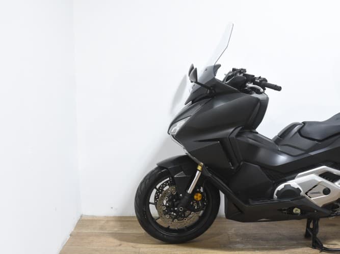 Comprar HONDA FORZA 750 (A2) 2022 de segunda mano HONDA FORZA 750 (A2) 2022 de segunda mano