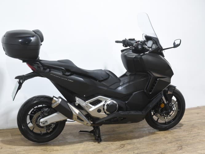 Comprar HONDA FORZA 750 (A2) 2022 de segunda mano HONDA FORZA 750 (A2) 2022 de segunda mano