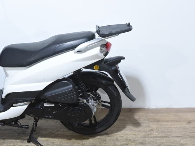 Comprar PEUGEOT TWEET 125 2023 de segunda mano PEUGEOT TWEET 125 2023 de segunda mano