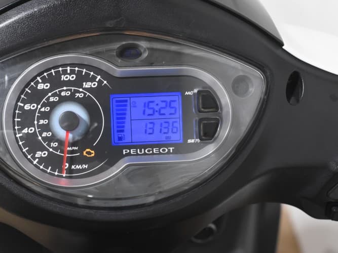 Comprar PEUGEOT TWEET 125 2023 de segunda mano PEUGEOT TWEET 125 2023 de segunda mano
