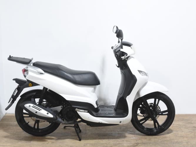 Comprar PEUGEOT TWEET 125 2023 de segunda mano PEUGEOT TWEET 125 2023 de segunda mano