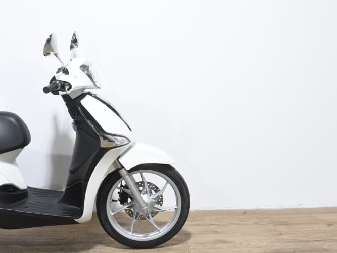 PIAGGIO LIBERTY 125 ( TOP CASE ) 2023 de segunda mano