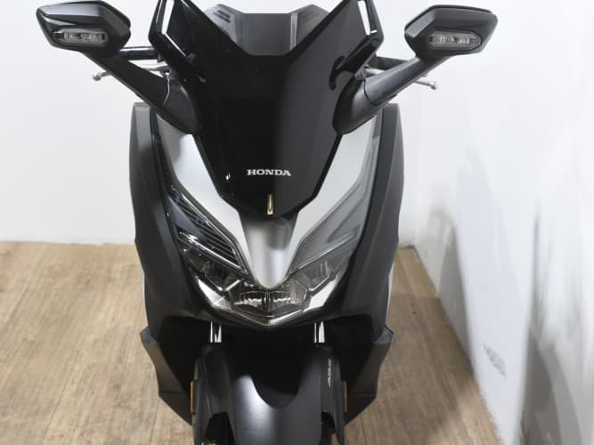 Comprar HONDA FORZA 300 2019 de segunda mano HONDA FORZA 300 2019 de segunda mano