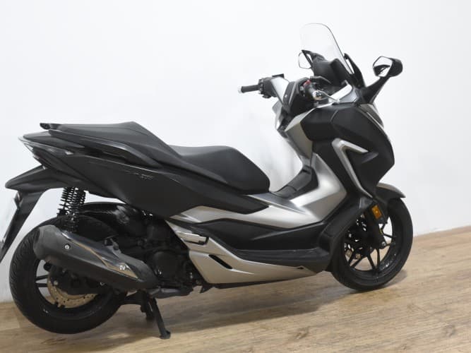 Comprar HONDA FORZA 300 2019 de segunda mano HONDA FORZA 300 2019 de segunda mano