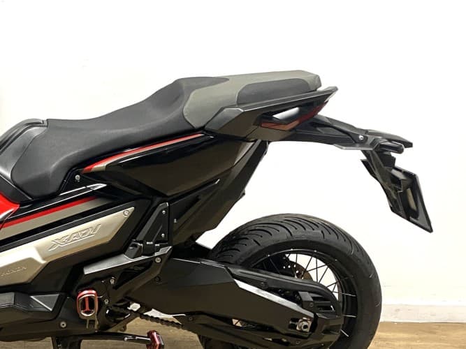 Comprar HONDA X-ADV 750 (A) 2019 de segunda mano HONDA X-ADV 750 (A) 2019 de segunda mano