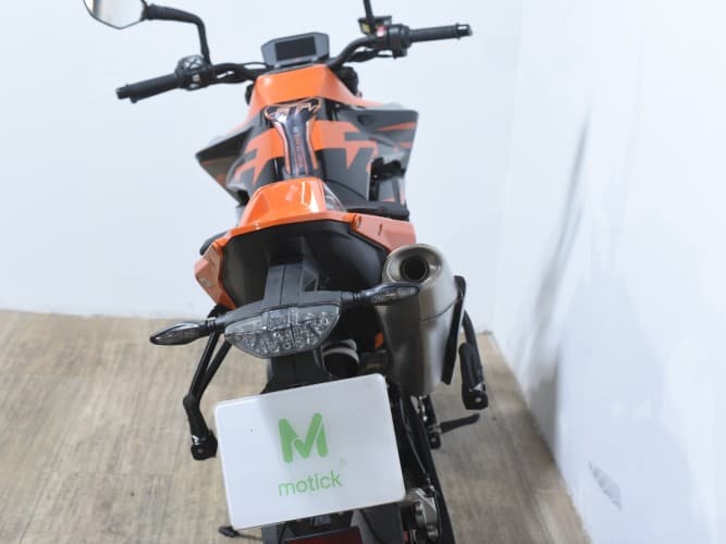 KTM DUKE 890  GP 2024 de segunda mano