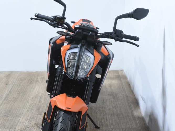 KTM DUKE 890  GP 2024 de segunda mano