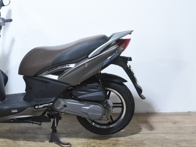Comprar KYMCO AGILITY CITY 50 2025 de segunda mano KYMCO AGILITY CITY 50 2025 de segunda mano