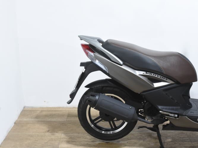 Comprar KYMCO AGILITY CITY 50 2025 de segunda mano KYMCO AGILITY CITY 50 2025 de segunda mano
