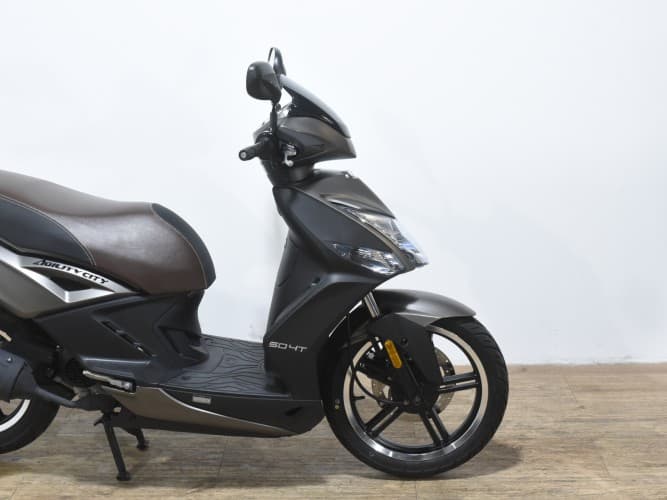 Comprar KYMCO AGILITY CITY 50 2025 de segunda mano KYMCO AGILITY CITY 50 2025 de segunda mano
