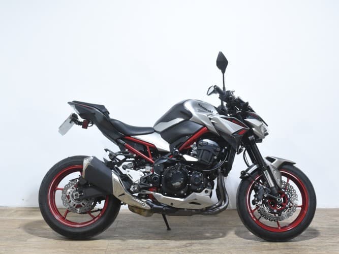 Comprar KAWASAKI Z 900 (E)(A2) 2023 de segunda mano KAWASAKI Z 900 (E)(A2) 2023 de segunda mano