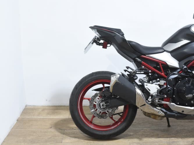 Comprar KAWASAKI Z 900 (E)(A2) 2023 de segunda mano KAWASAKI Z 900 (E)(A2) 2023 de segunda mano