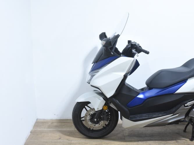 Comprar HONDA FORZA 125 2019 de segunda mano HONDA FORZA 125 2019 de segunda mano