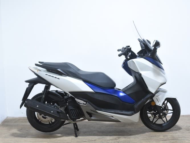 Comprar HONDA FORZA 125 2019 de segunda mano HONDA FORZA 125 2019 de segunda mano