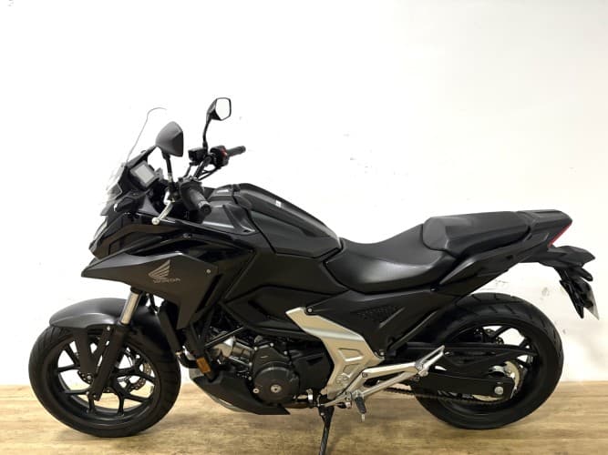 Comprar HONDA NC 750 X (A) 2024 de segunda mano HONDA NC 750 X (A) 2024 de segunda mano