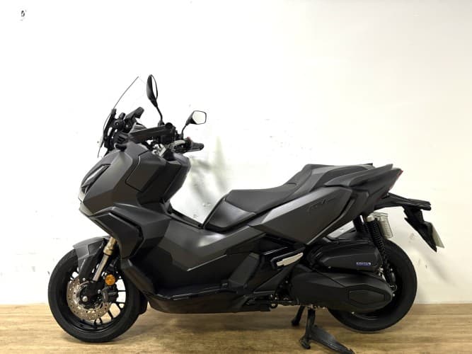 Comprar HONDA ADV 350 2023 de segunda mano HONDA ADV 350 2023 de segunda mano