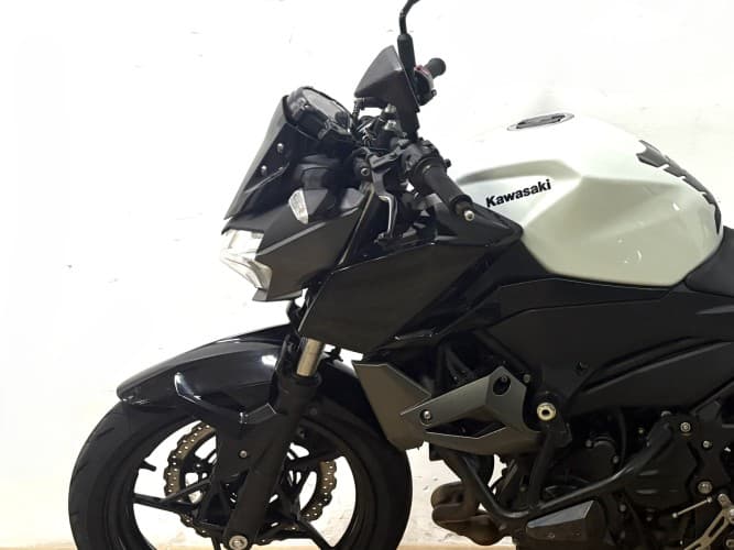 KAWASAKI Z 400 2024 de segunda mano