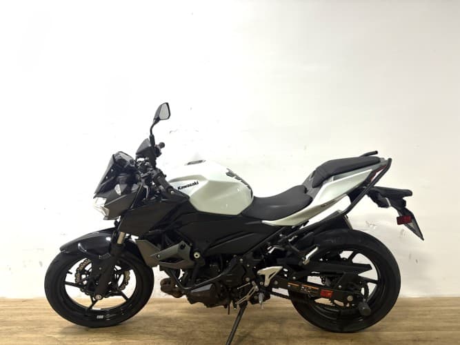 KAWASAKI Z 400 2024 de segunda mano