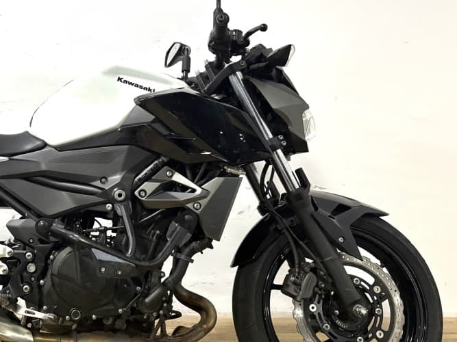 KAWASAKI Z 400 2024 de segunda mano