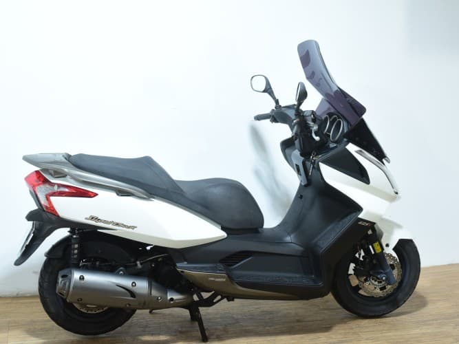 Comprar KYMCO SUPER DINK 125 2012 de segunda mano KYMCO SUPER DINK 125 2012 de segunda mano