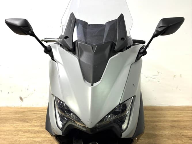 Comprar YAMAHA TMAX 560 2021 de segunda mano YAMAHA TMAX 560 2021 de segunda mano
