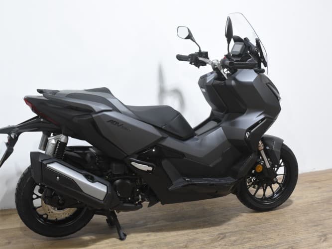 Comprar HONDA ADV 350 ( HONDA PLUS 2028 ) 2022 de segunda mano HONDA ADV 350 ( HONDA PLUS 2028 ) 2022 de segunda mano