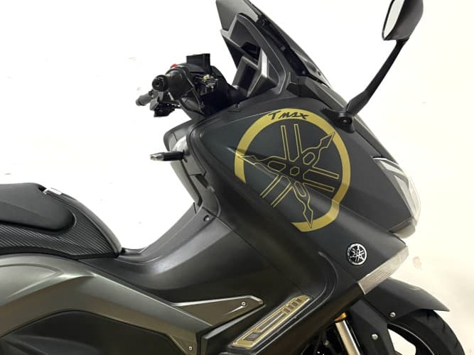 YAMAHA TMAX 530 (IRON MAX) 2015 de segunda mano
