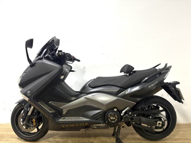 YAMAHA TMAX 530 (IRON MAX) 2015 de segunda mano