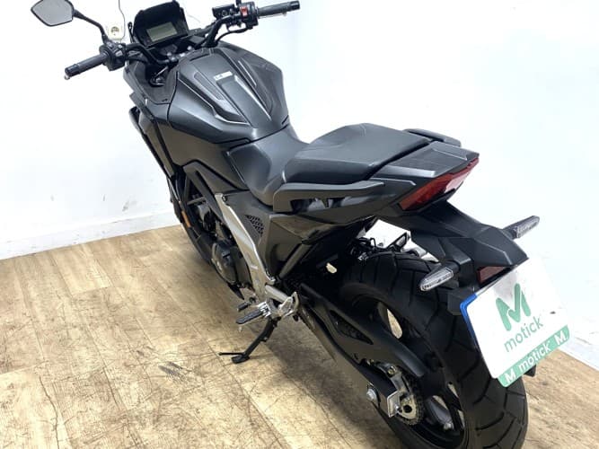 Comprar HONDA NC 750 X (A)(IVA DEDUCIBLE) 2024 de segunda mano HONDA NC 750 X (A)(IVA DEDUCIBLE) 2024 de segunda mano