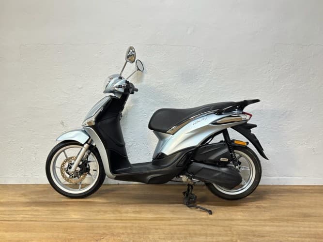 Comprar PIAGGIO LIBERTY 50 2024 de segunda mano PIAGGIO LIBERTY 50 2024 de segunda mano