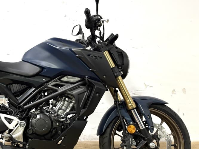HONDA CB 125 R 2023 de segunda mano