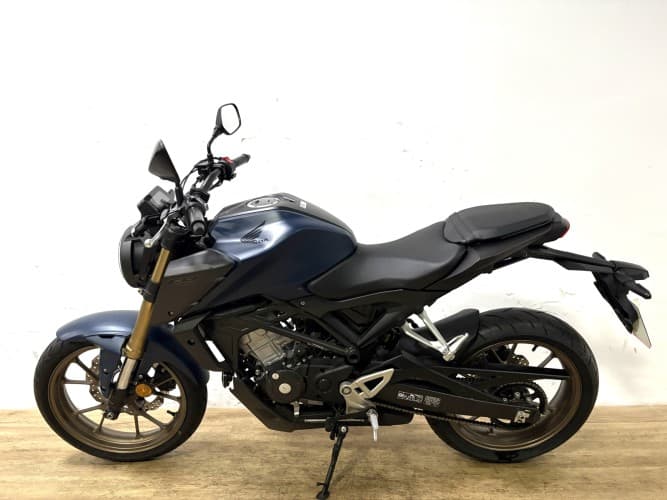 HONDA CB 125 R 2023 de segunda mano