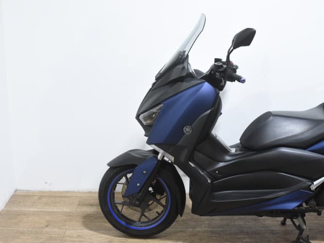 YAMAHA XMAX 300 2018 de segunda mano