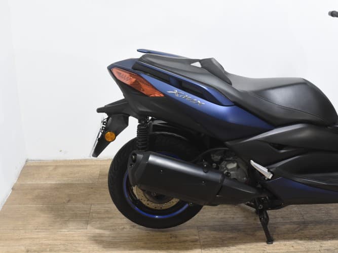 YAMAHA XMAX 300 2018 de segunda mano