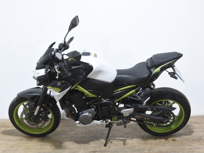 Comprar KAWASAKI Z 900 (FULL) ( A )(IVA DEDUCIBLE) 2021 de segunda mano KAWASAKI Z 900 (FULL) ( A )(IVA DEDUCIBLE) 2021 de segunda mano