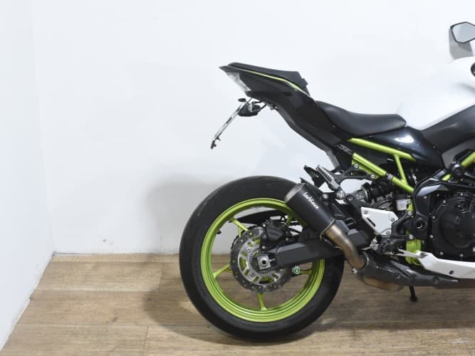 Comprar KAWASAKI Z 900 (FULL) ( A )(IVA DEDUCIBLE) 2021 de segunda mano KAWASAKI Z 900 (FULL) ( A )(IVA DEDUCIBLE) 2021 de segunda mano