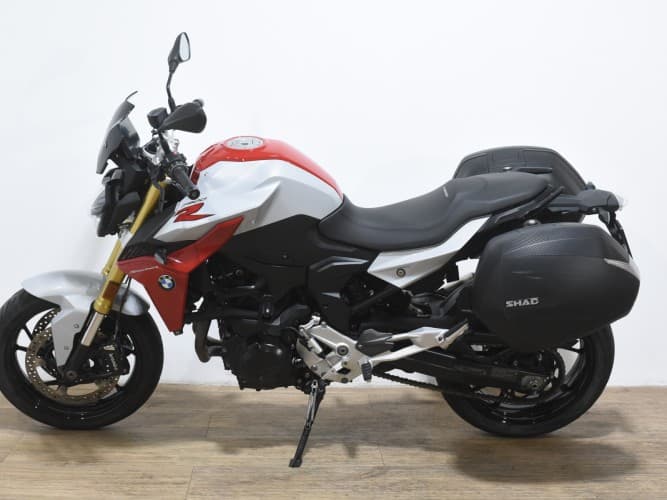 Comprar BMW F 900 R (2 MALETAS) 2020 de segunda mano BMW F 900 R (2 MALETAS) 2020 de segunda mano