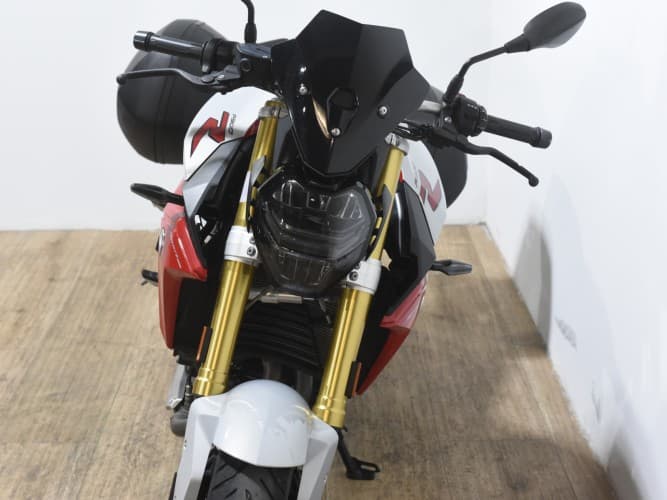 Comprar BMW F 900 R (2 MALETAS) 2020 de segunda mano BMW F 900 R (2 MALETAS) 2020 de segunda mano