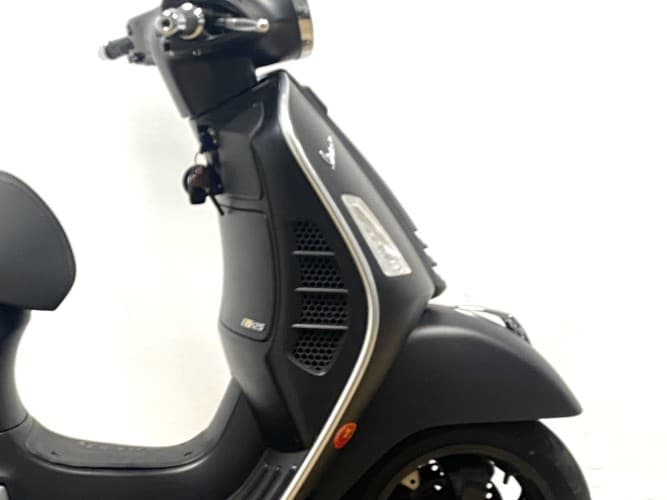 VESPA GTS 125 SUPERTECH 2021 de segunda mano