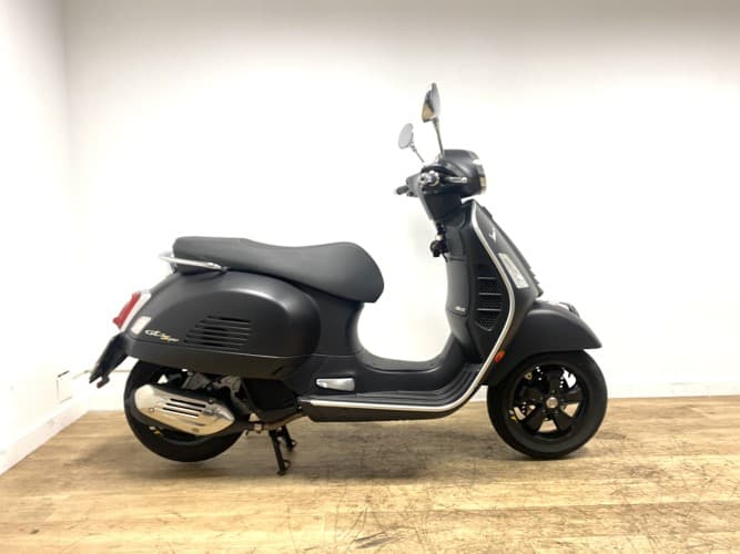 VESPA GTS 125 SUPERTECH 2021 de segunda mano