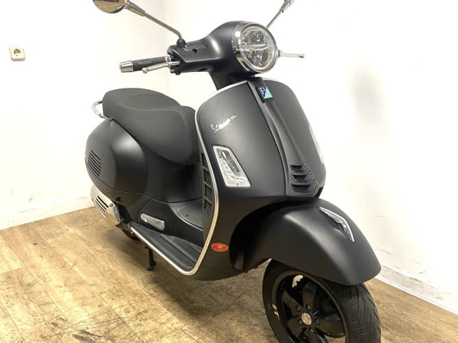 VESPA GTS 125 SUPERTECH 2021 de segunda mano
