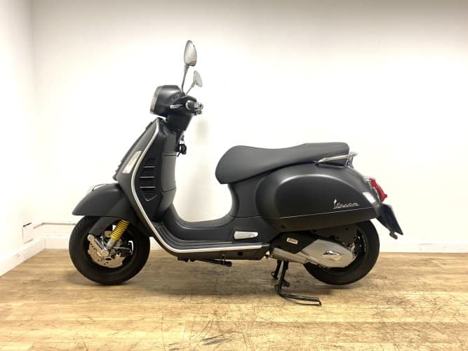 VESPA GTS 125 SUPERTECH 2021 de segunda mano