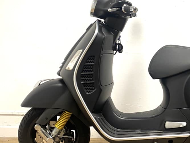 VESPA GTS 125 SUPERTECH 2021 de segunda mano