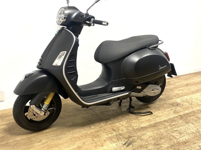 VESPA GTS 125 SUPERTECH 2021 de segunda mano