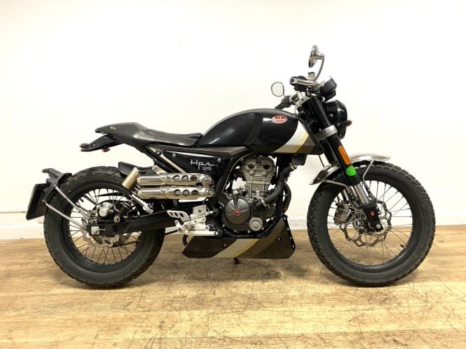 Comprar FB MONDIAL HPS 125 2019 de segunda mano FB MONDIAL HPS 125 2019 de segunda mano