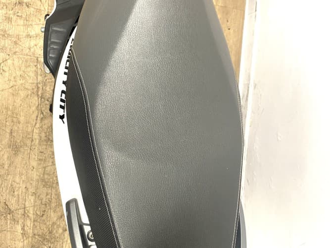 KYMCO AGILITY CITY 125 (TOP CASE) 2023 de segunda mano