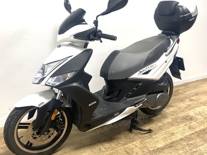 KYMCO AGILITY CITY 125 (TOP CASE) 2023 de segunda mano