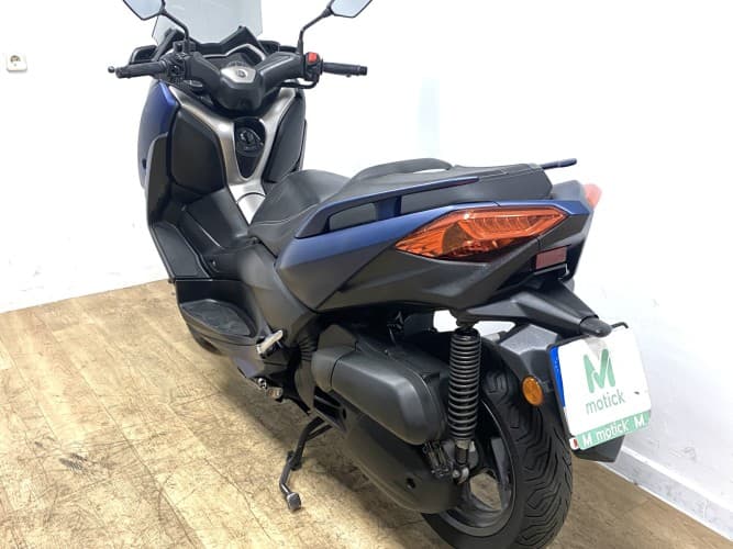 YAMAHA XMAX 125 2018 de segunda mano