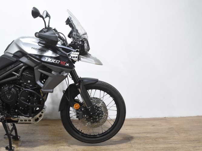 TRIUMPH TIGER 800 XCX (TRES MALETAS) 2017 de segunda mano